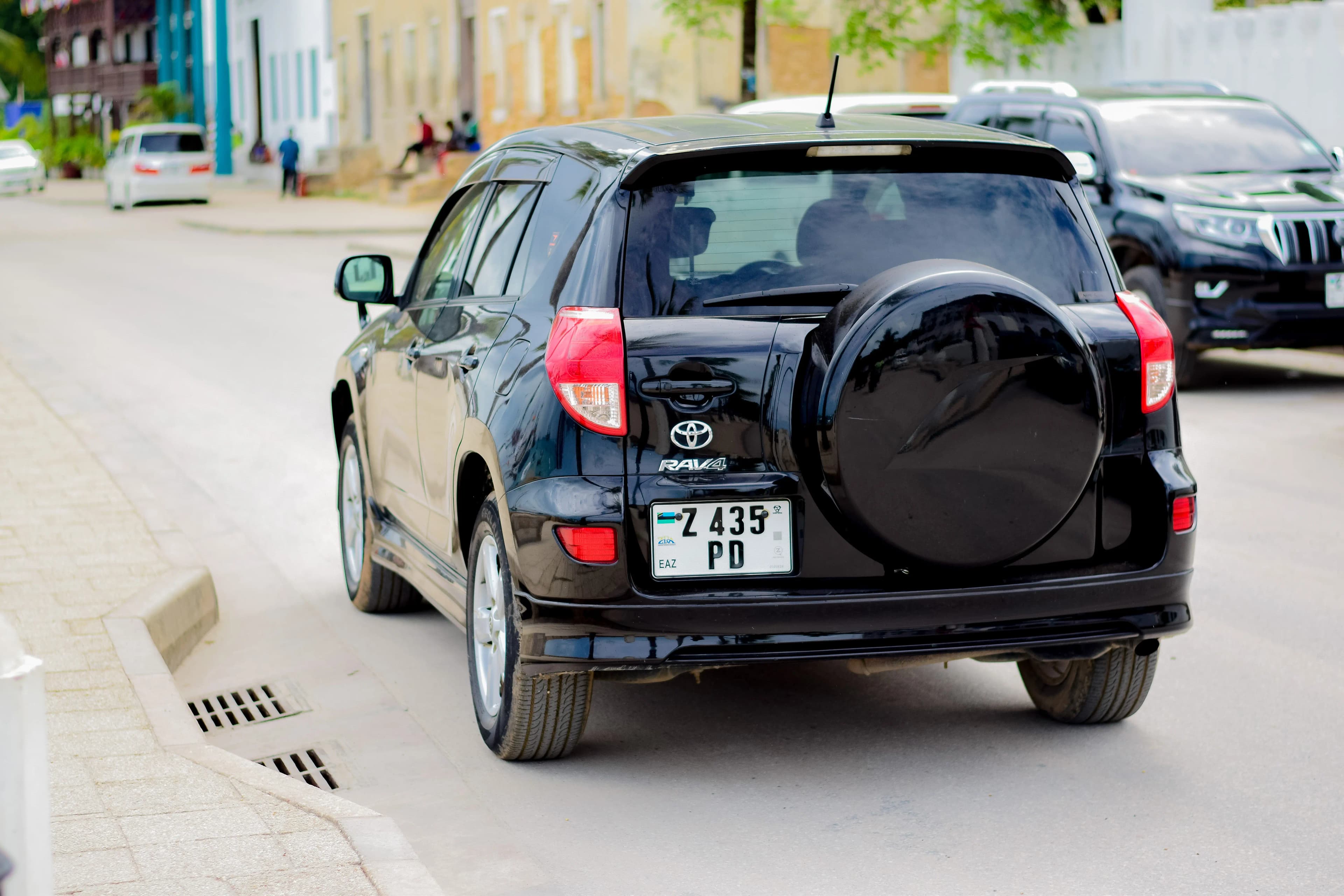 Toyota RAV4 Retro (5-door) car hire Zanzibar - photo 2